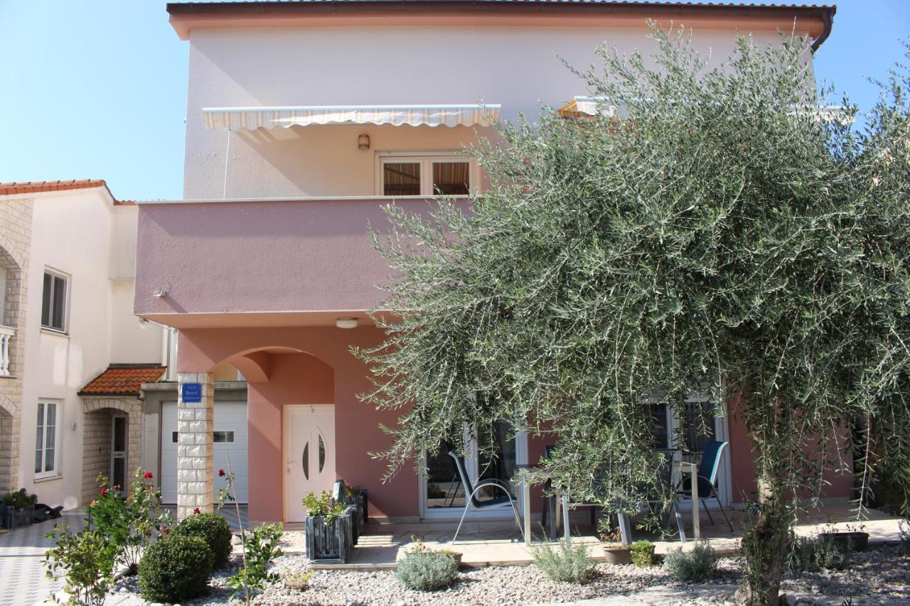 Filipovic Apartmani ميدولين المظهر الخارجي الصورة