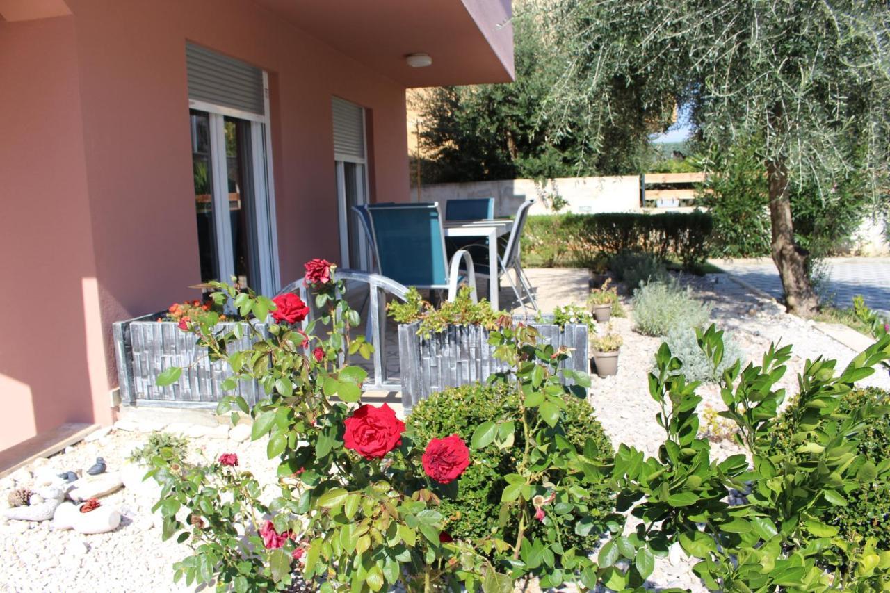 Filipovic Apartmani ميدولين المظهر الخارجي الصورة